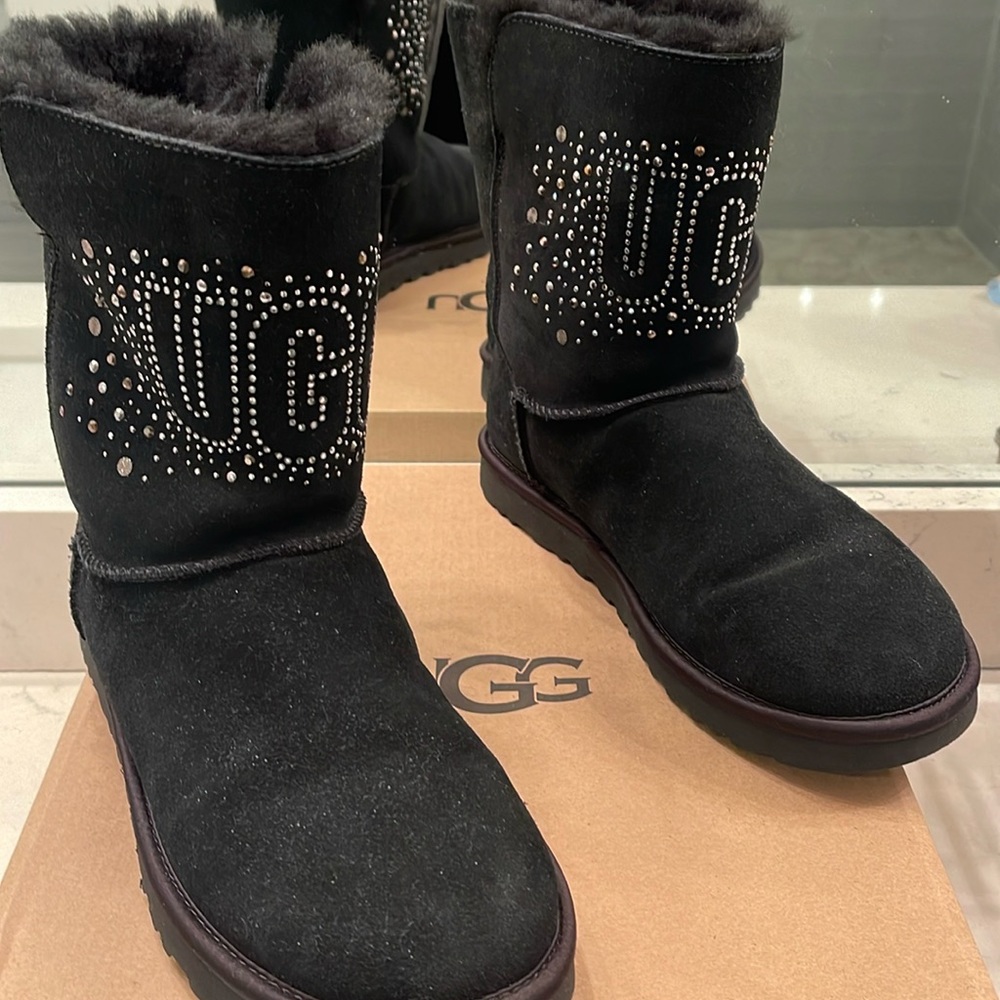 UGG Black Classic Bling - Short
